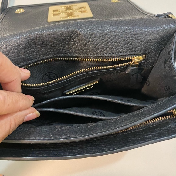 Tory Burch cross body - Picture 3 of 10